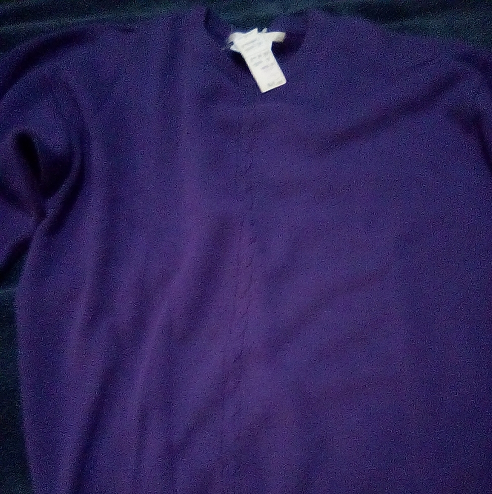 Perry Ellis purple Cashmere sweater